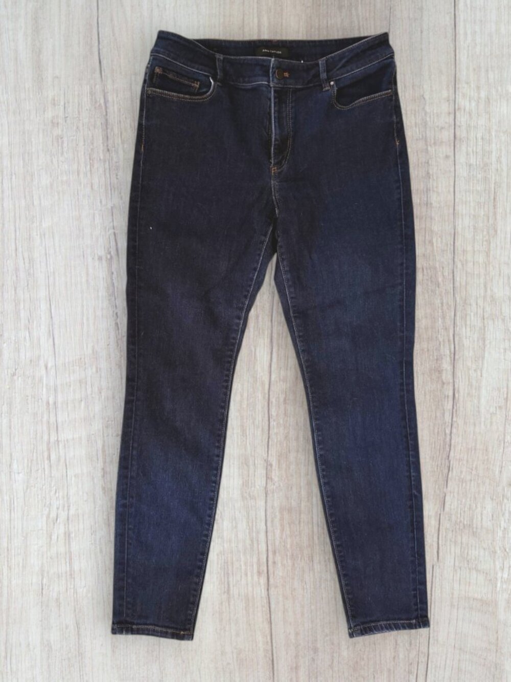 Ann Taylor The Skinny Curvy Fit Jeans Size 8 Dark Wash Stretch Denim Classic